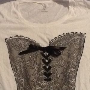 White t shirt