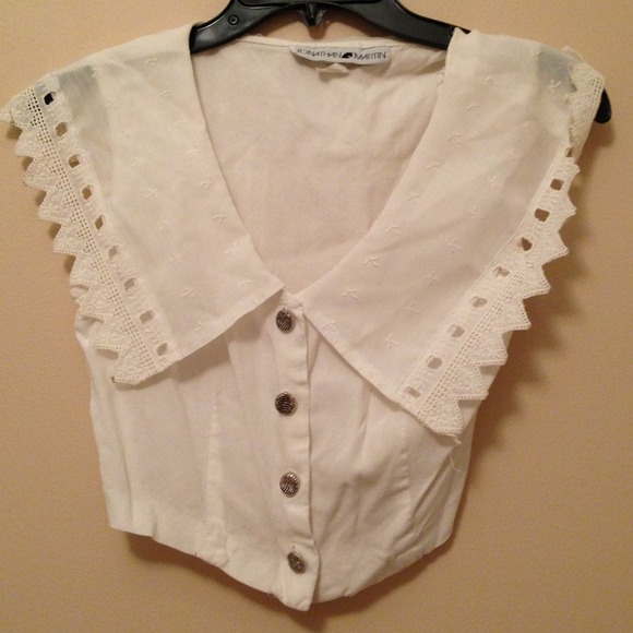 True vintage white crop top