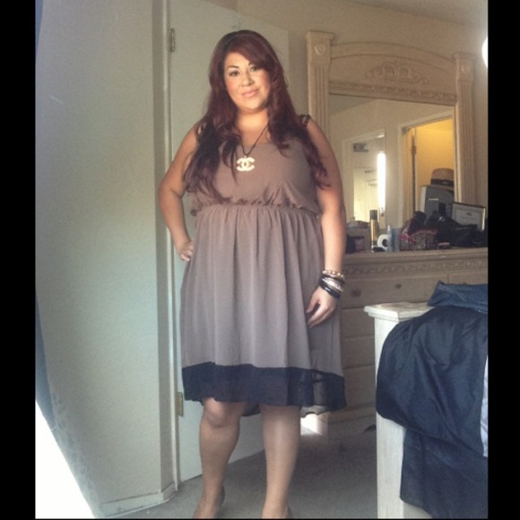 Dress❌sold❌ - Picture 2 of 4