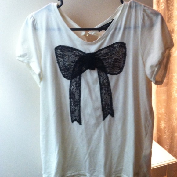 Bow t shirt