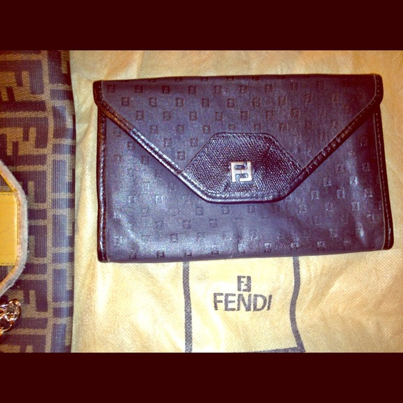 🔴On hold🔴for @kcraigg - til Fri  -FENDI
