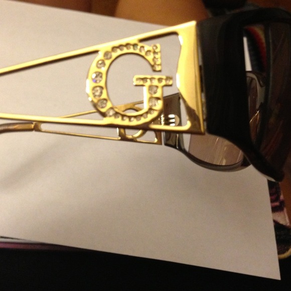 SOLD IN BUNDLE - Picture 4 of 4