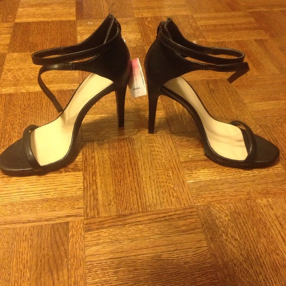 Black Zara Heels