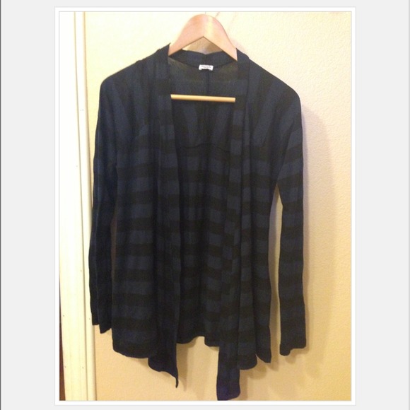 Splendid Navy and Black Lounge wrap / sweater
