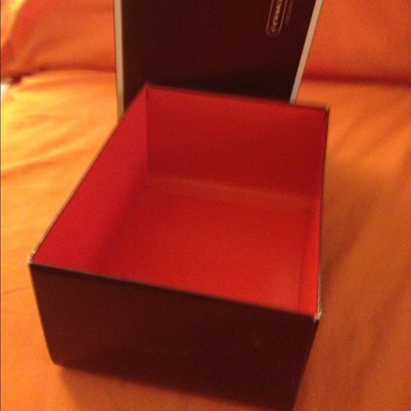 Coach box - Picture 4 of 4