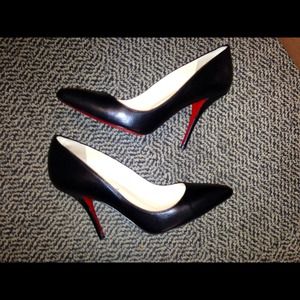 AUTHENTIC Christian Louboutin pumps Batignolles 💋