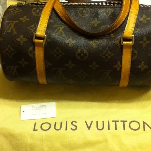 REDUCED✨🎉100% Authentic Louis Vuitton Purse💝🎉