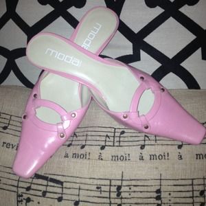 Pink mules by Moda