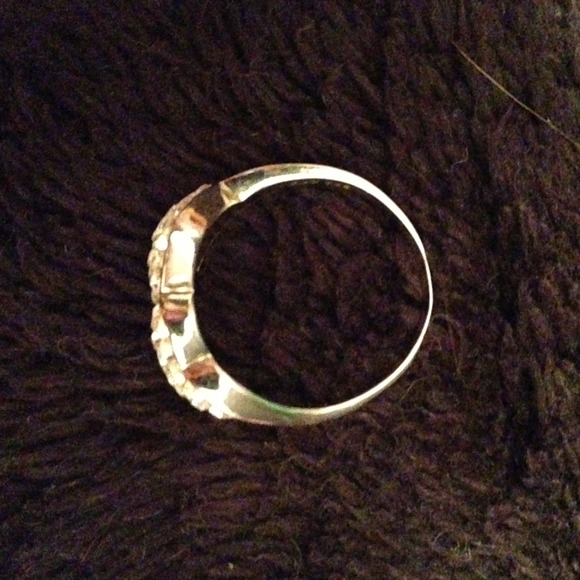 Heart ring - Picture 2 of 4