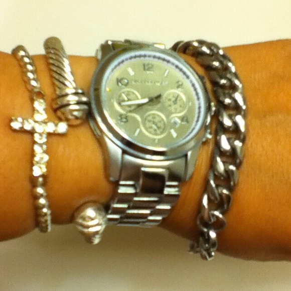 MK Watch /no scratches