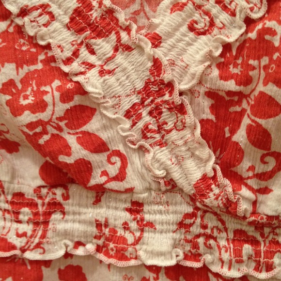 📫TRADED Orange flowered top - Picture 2 of 2