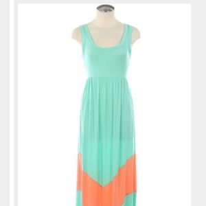 Maxi dress