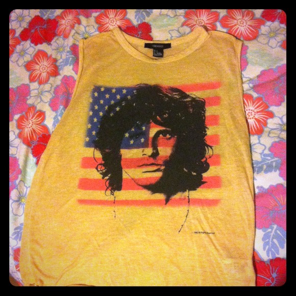 muscle tee