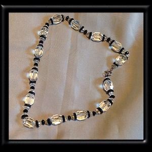 CRYSTAL AND BLACK GLASS NECKLACE