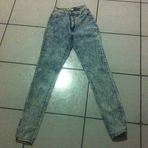 REDUCED wash high waisted pants