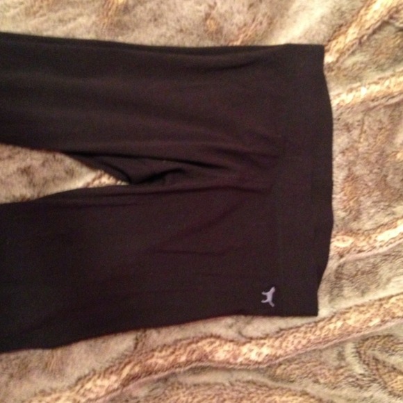 Victoria's Secret pink black leggings