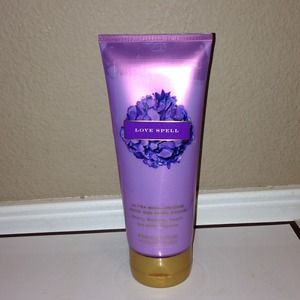 Bundle: Victoria's Secret Love Spell & lash cards