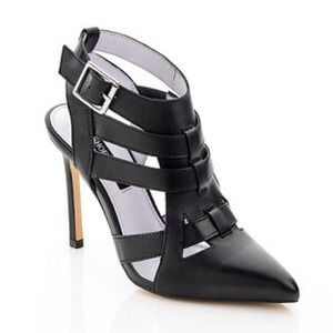 🚫SOLD @lanituason🚫Shoe mint Black Garbo heels