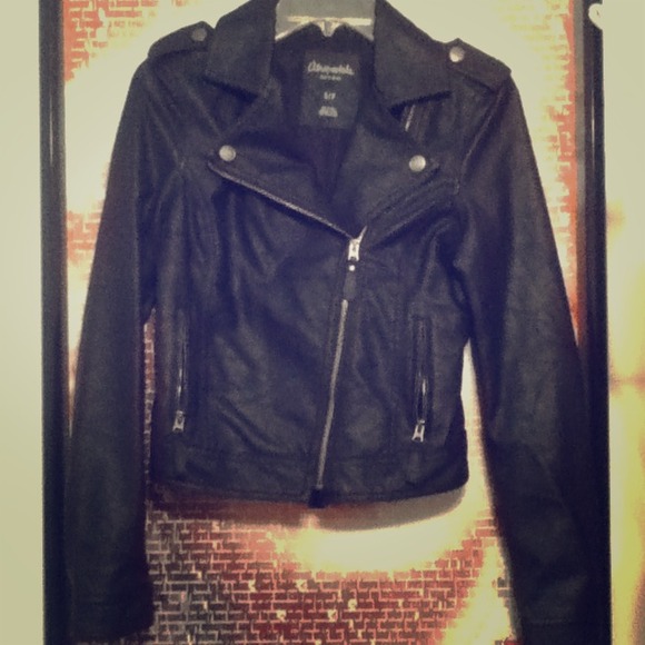 Traded🌻Leather jacket