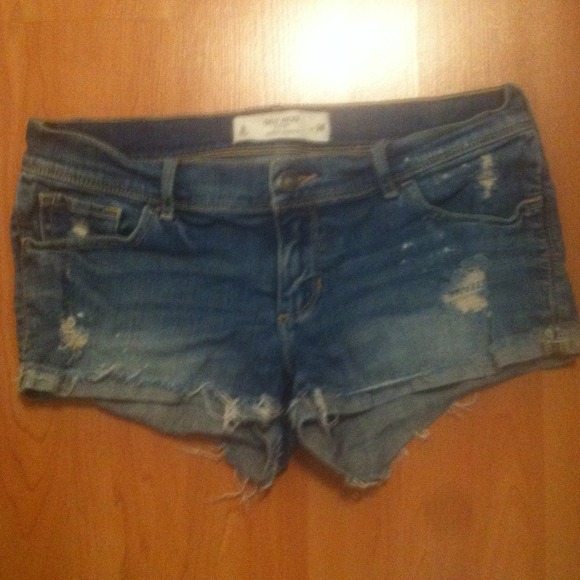 Gilly Hicks denim short