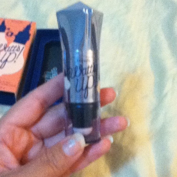 Watts up Highlighter from Benefit!