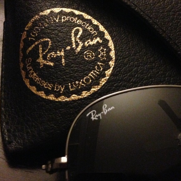 Authentic Ray-Ban aviators - Picture 2 of 3