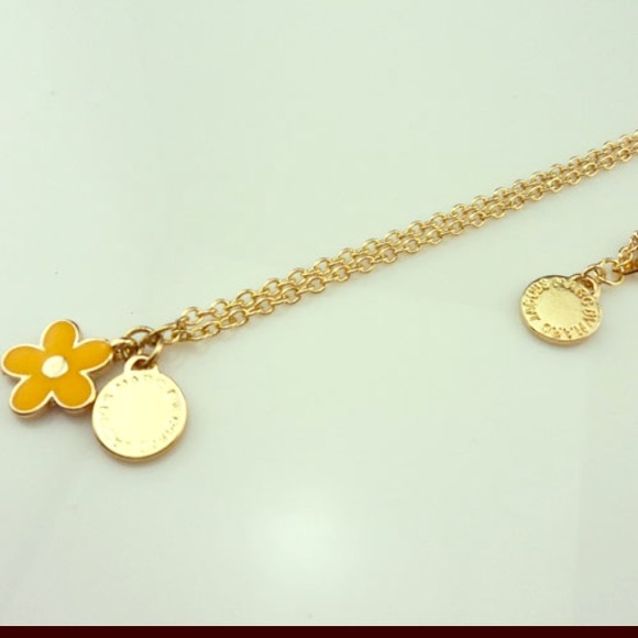 Marc Jacobs flower necklace!