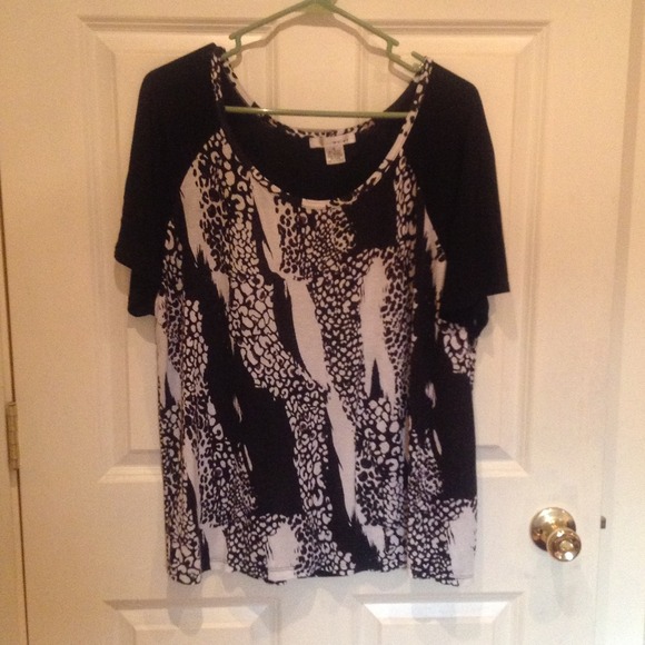 Baggy off shoulder top bundle