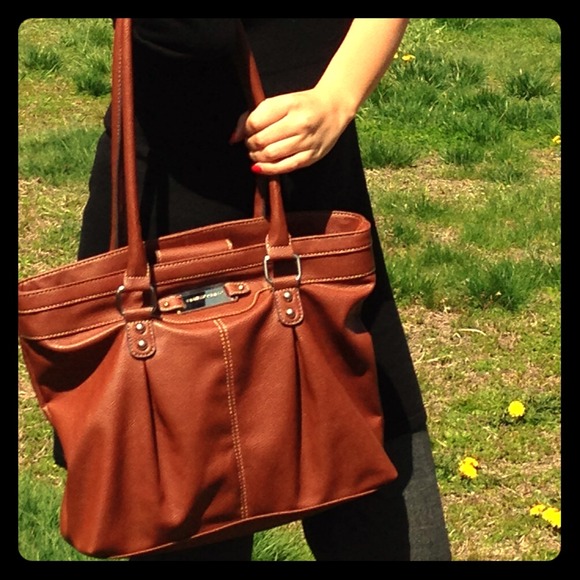 BRAND NEW🔊FRANCO SARTO BAG!😍