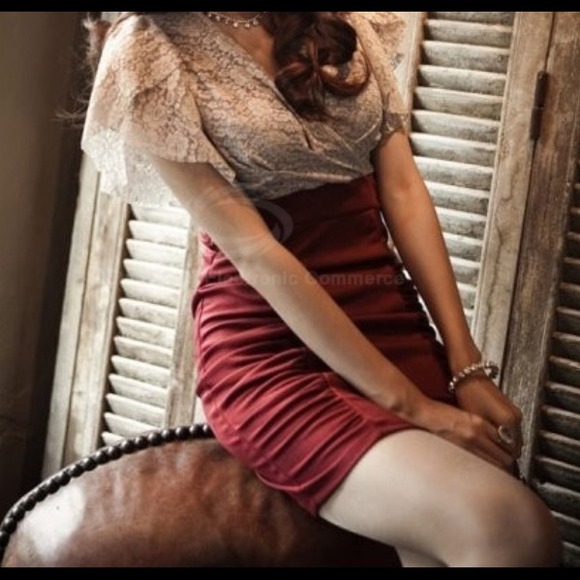 Cute Wine dress - Picture 2 of 3