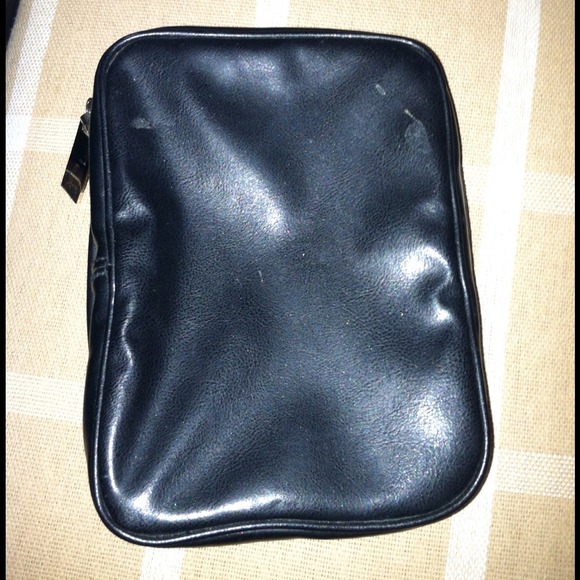 Bobbi Brown makeup case