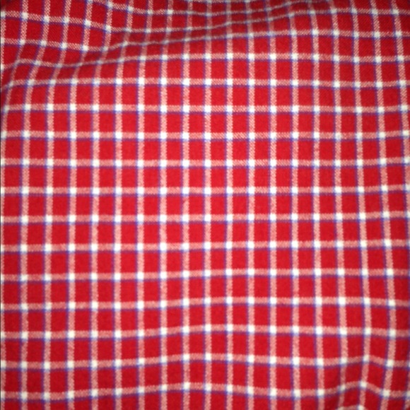 Red plaid top ❤ - Picture 2 of 2