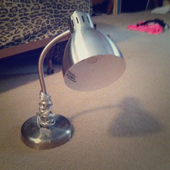 💡Silver lamp