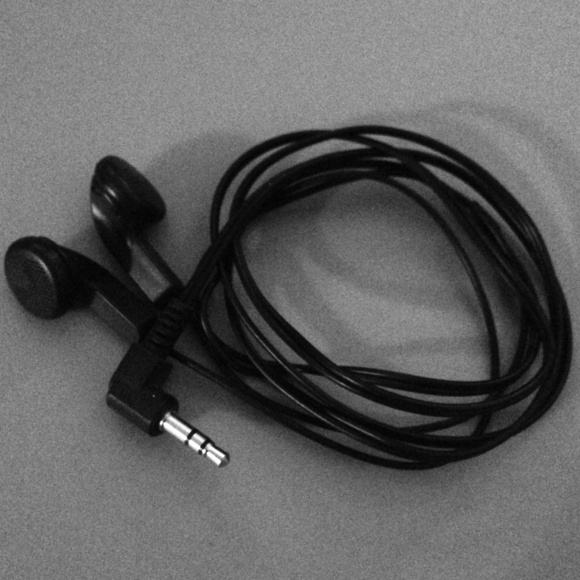 Black Earbuds