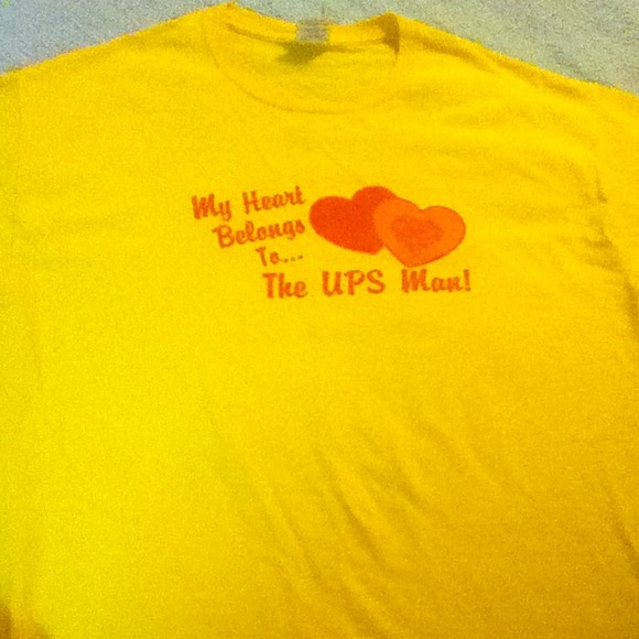 Tshirt "My 💞 Belongs to The UPS Man!"