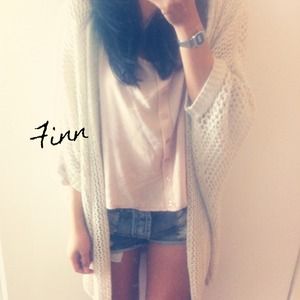 Brandy Melville Finn Knit Cardigan