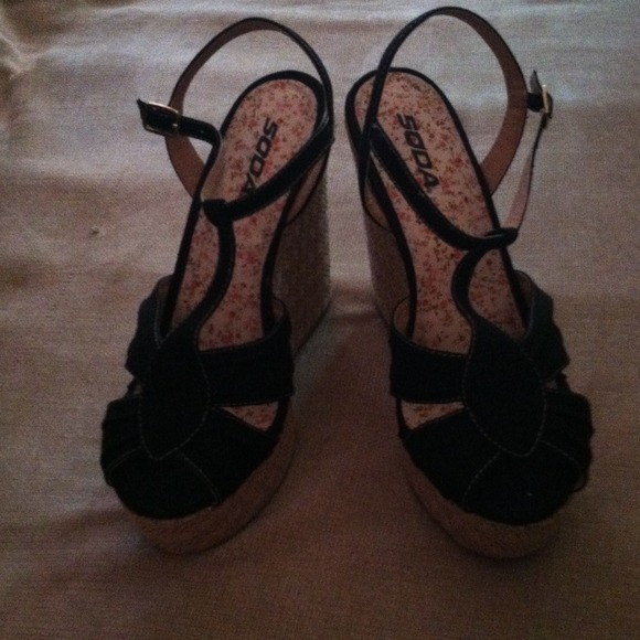 Platform wedges