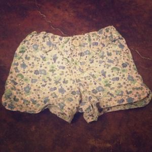 Old navy 2T floral shorts