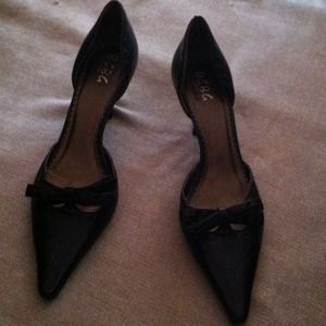 Brown BCBG Paris leather low heel.