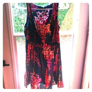 Bubbly flower print dress!