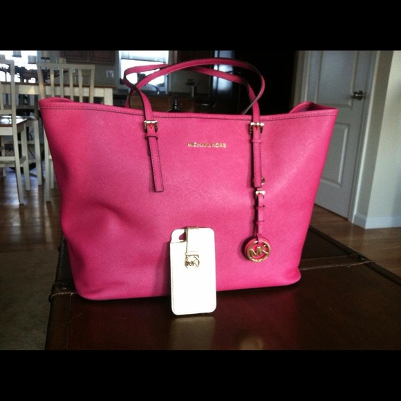 Michael kors Jet Set Tote- on hold