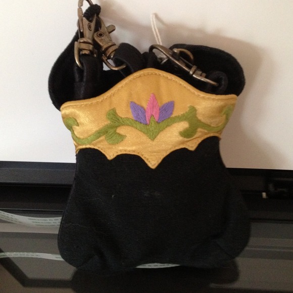 Cell phone/cigarette case