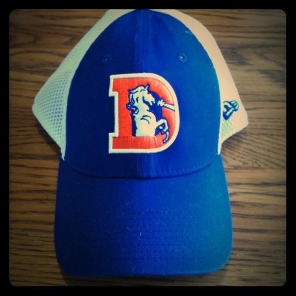 **SOLD**Vintage Denver Broncos Hat