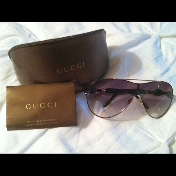 💯👍authentic Gucci Aviators sunglasses