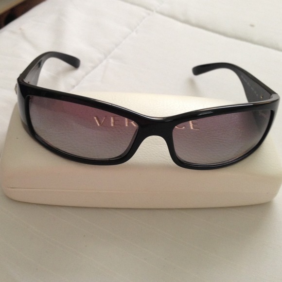 Versace Accessories - Versace sunglasses