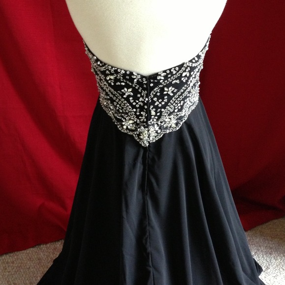 💃Formal Gown - Picture 2 of 4