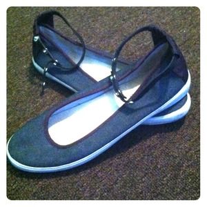 Zero Maria Cornejo By KEDS