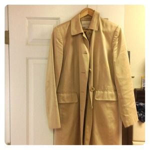 BR trench coat & cashmere sweater. Reserved Bundle