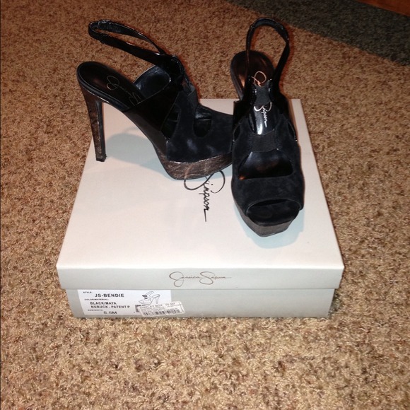Jessica Simpson black suede/gold heels