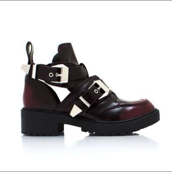 🎀SOLD🎀 Cut out grunge boots coltrane 🎀